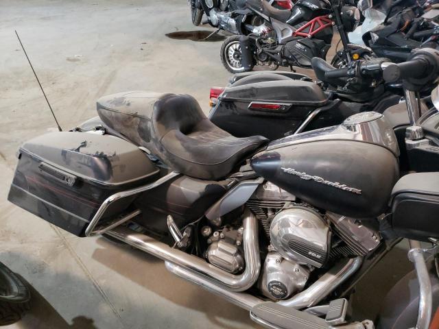 2015 HARLEY-DAVIDSON FLTRXS ROA - 1HD1KTM17FB681910