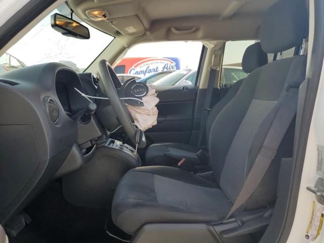1C4NJPBA8GD582708 Jeep Patriot Sport
