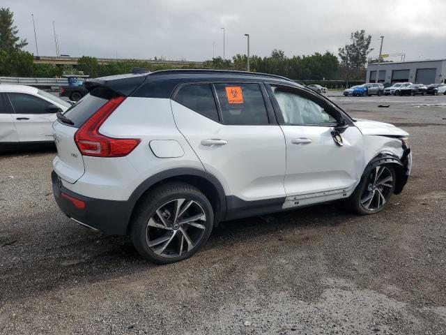 2020 VOLVO XC40 CORE - YV4AC2HM3L2171751