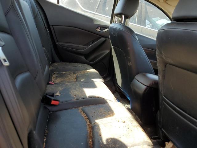 3MZBN1V32JM161643 Mazda 3 TOURING