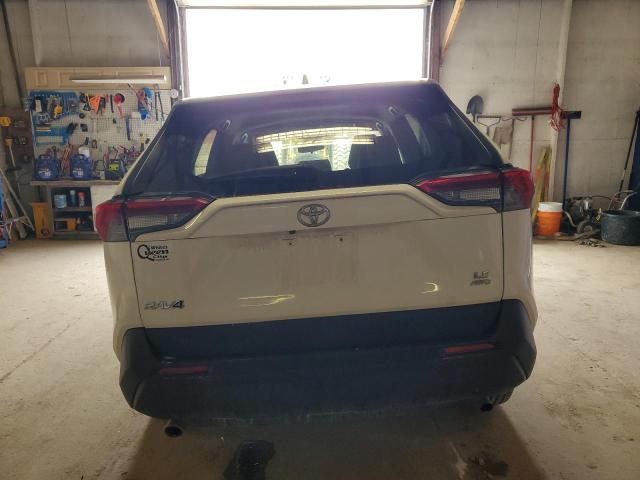 2T3F1RFV9KW018137 Toyota RAV4 LE
