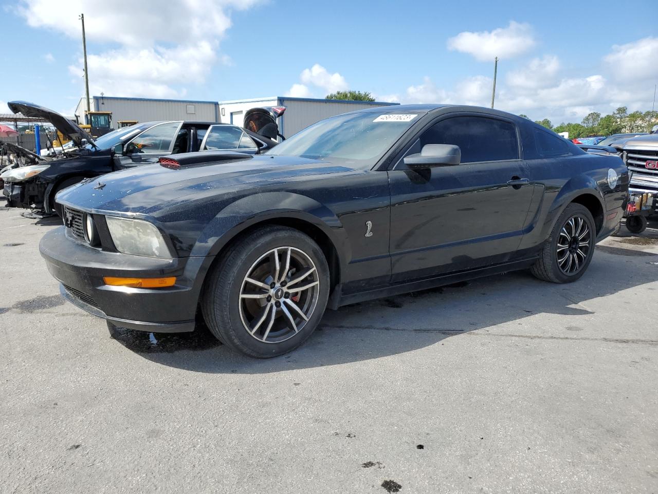 Ford Mustang 2007 черный матовый