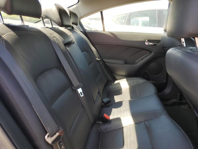 KNAFZ4A86G5598312 KIA FORTE EX