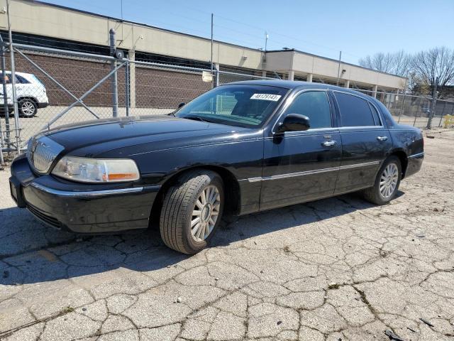 2004 Lincoln Town Car Ultimate