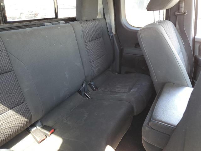 1N6BA0CH0FN506962 Nissan TITAN S