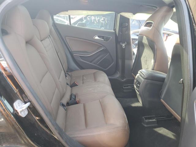WDCTG4GB5FJ039610 Mercedes-Benz Gla 250 4matic
