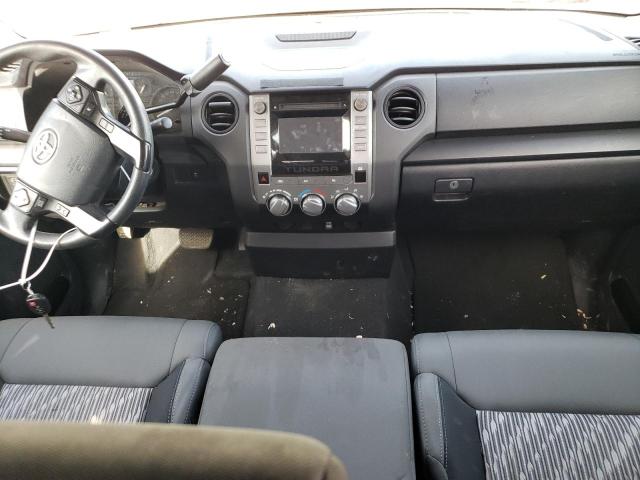 5TFRM5F19JX130456 Toyota Tundra Double Cab Sr/sr5