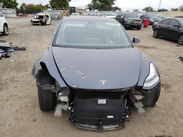 5YJ3E1EA8JF039945 Tesla MODEL 3