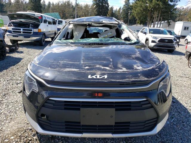 KNDCP3LE3P5070381 KIA NIRO LX