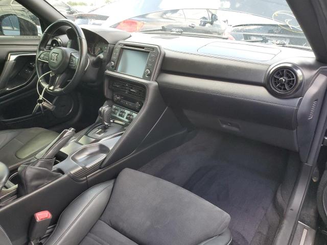 2017 NISSAN GT-R PREMI - JN1AR5EFXHM820131