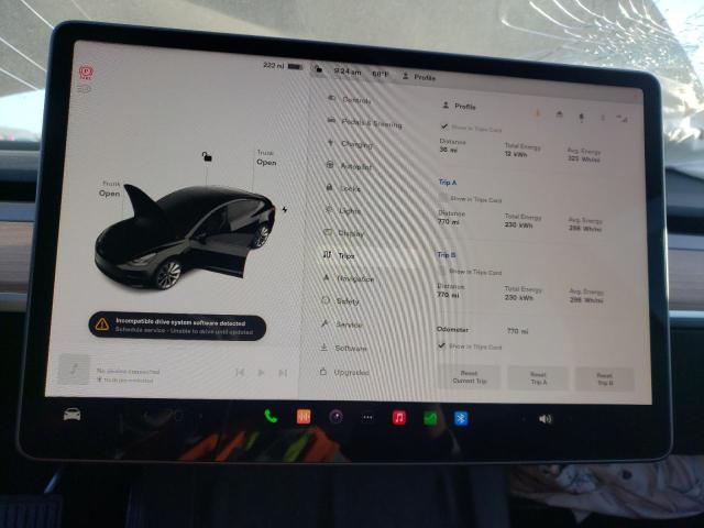 5YJ3E1EA3PF438951 Tesla MODEL 3