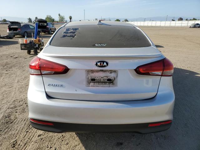 3KPFL4A7XJE180245 KIA FORTE LX