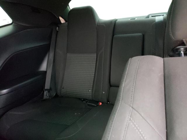 2C3CDZAG4GH240065 Dodge Challenger Sxt