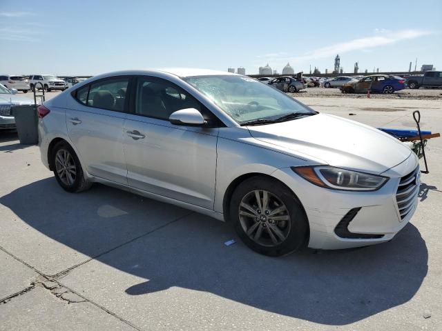 5NPD84LFXHH117679 Hyundai ELANTRA SE