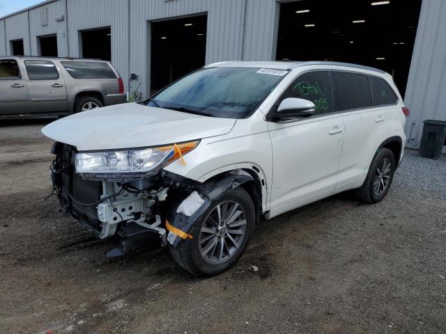 2017 Toyota Highlander SE