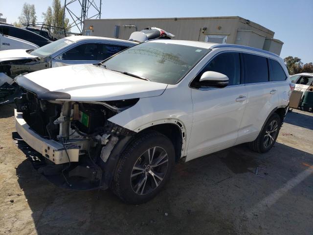 VIN 5TDKKRFH2GS164605 2016 TOYOTA HIGHLANDER no.1