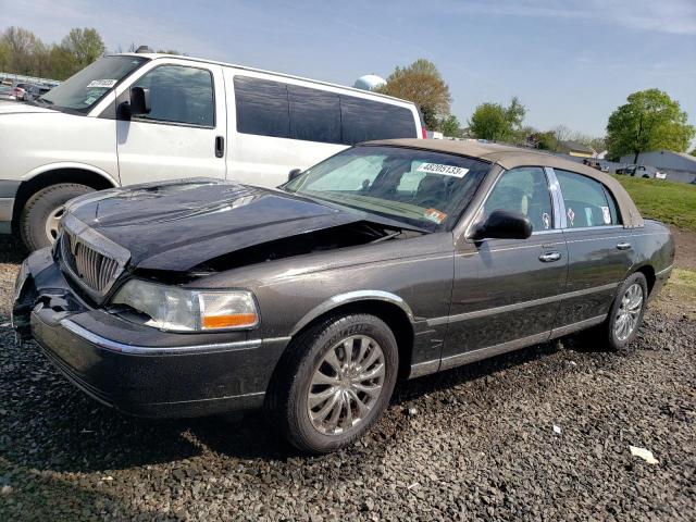 2006 Lincoln Town Car Signature