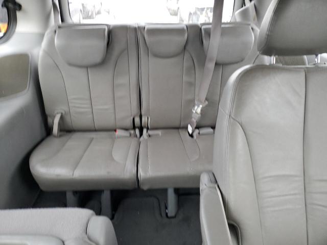 KNDMH4C74E6589018 KIA SEDONA EX