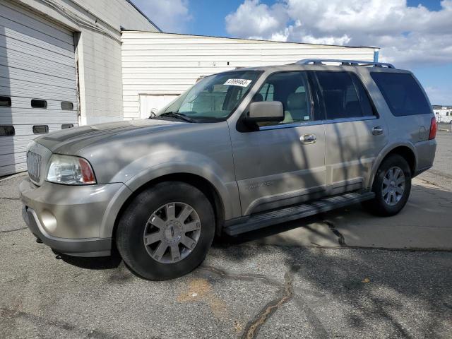 2004 Lincoln Navigator 