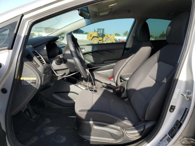 3KPFL4A7XJE180245 KIA FORTE LX