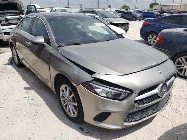 WDD3G4EBXKW026668 Mercedes-Benz A 220