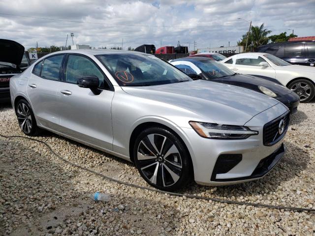 2022 VOLVO S60 B5 MOM - 7JRL12FZ4NG155372