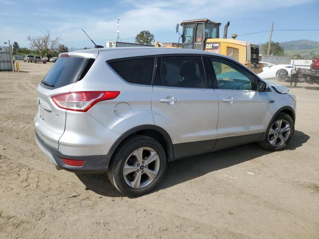 1FMCU0G78FUA15847 Ford ESCAPE SE