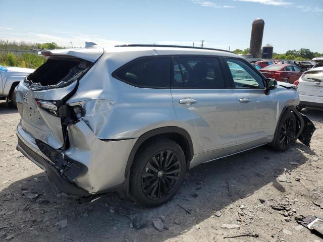 VIN 5TDKDRBH0PS009924 2023 Toyota Highlander, L no.3