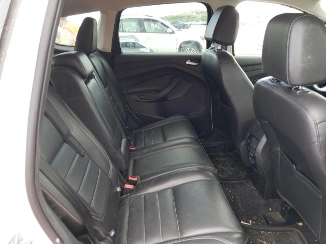 1FMCU9J99FUC36114 Ford Escape Titanium