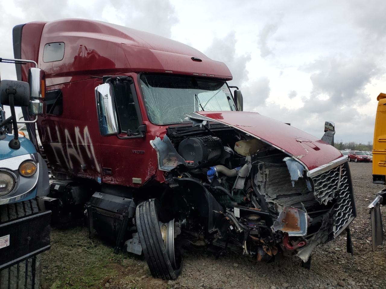 Lot #3291328158 2020 VOLVO VN VNL