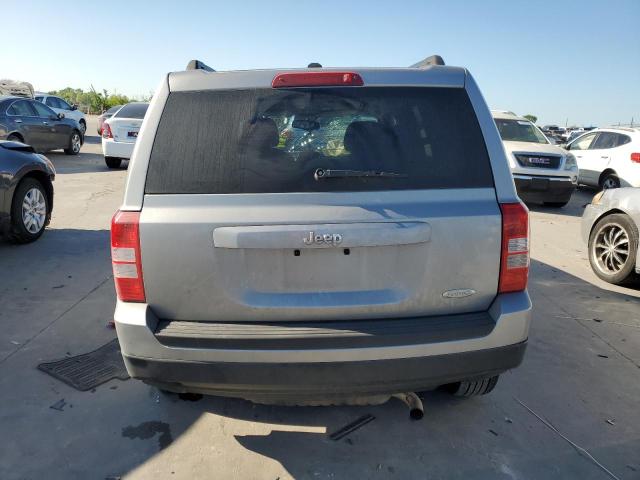1C4NJPFB6GD584296 Jeep Patriot Latitude