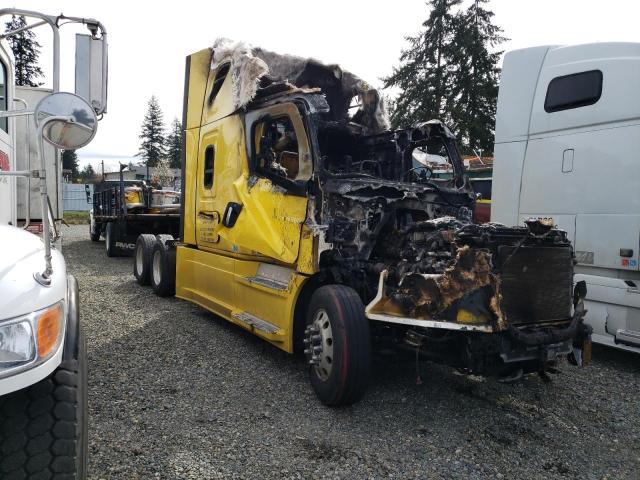 Salvage cars for sale from Copart Graham, WA: 2022 Freightliner Cascadia 126