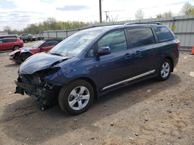 2019 Toyota Sienna LE