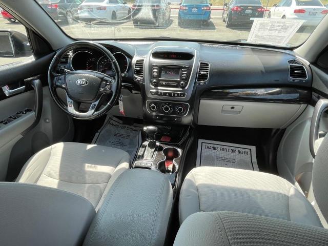 5XYKTCA66EG523173 KIA SORENTO LX