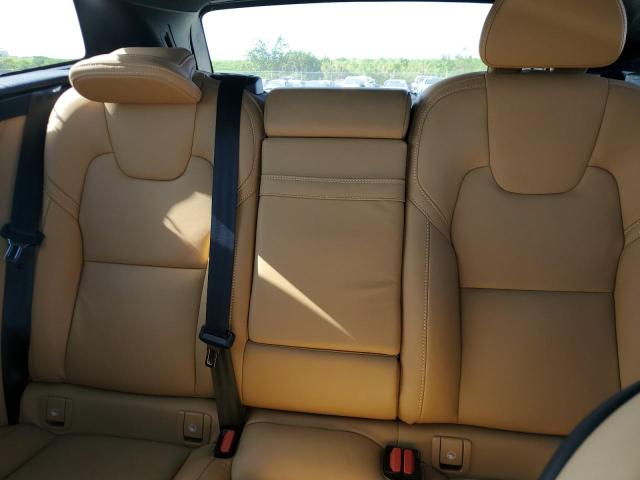 2022 VOLVO XC60 B5 IN - YV4L12DL4N1910484
