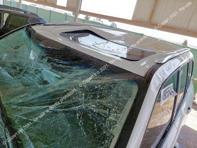JTMABBBJ4N4037861 Auction: COPART UAE Lot: 49055543 Location: DUBAI INDUSTRIAL CITY - DUBAI JTMABBBJ4N4037861 TOYOTA L-CRUISER 2022 WHITE Photo 9