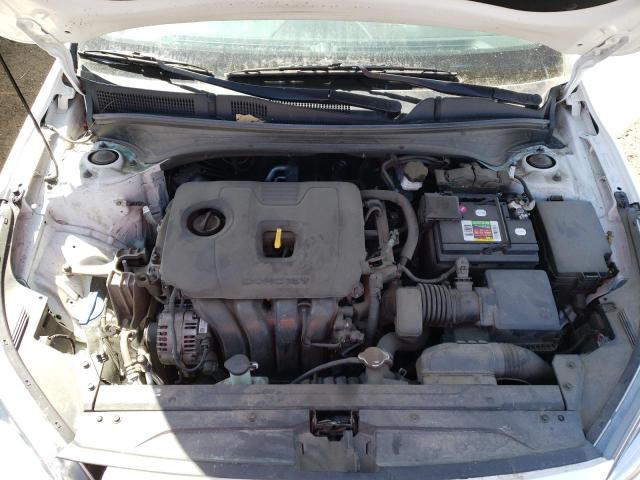 3KPF24AD0KE113017 KIA FORTE FE
