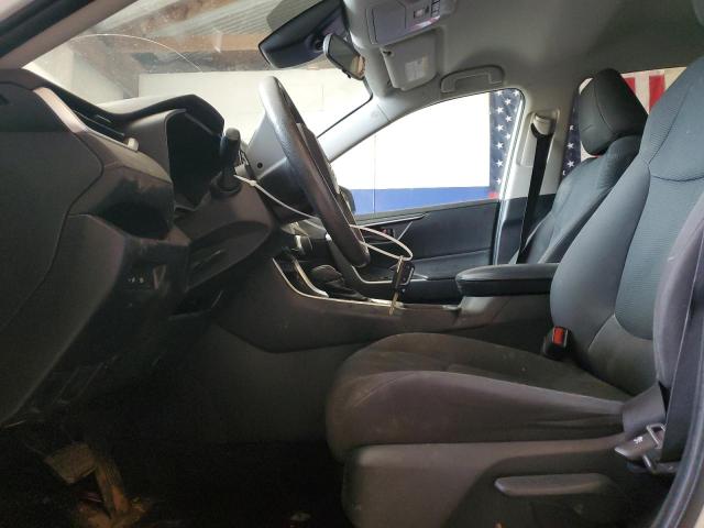 2T3F1RFV9KW018137 Toyota RAV4 LE