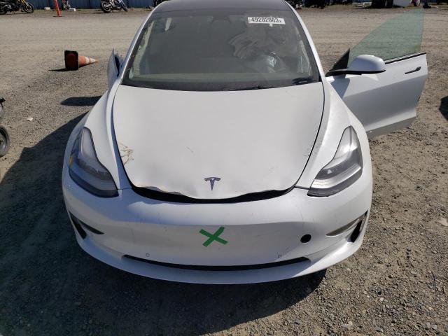 5YJ3E1EB5NF163556 Tesla MODEL 3