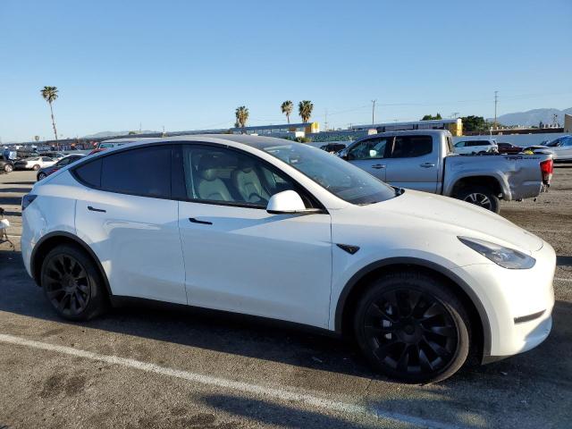 7SAYGAEE3PF630747 Tesla Model Y
