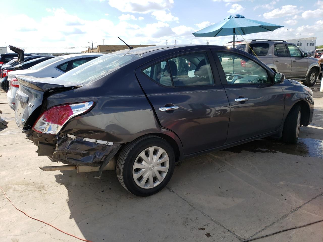 Lot #2469134691 2015 NISSAN VERSA S