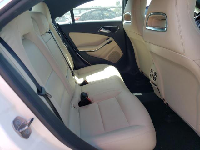WDDSJ4EB8KN713571 Mercedes-Benz CLA 250