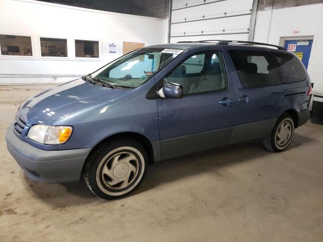 2001 Toyota Sienna LE