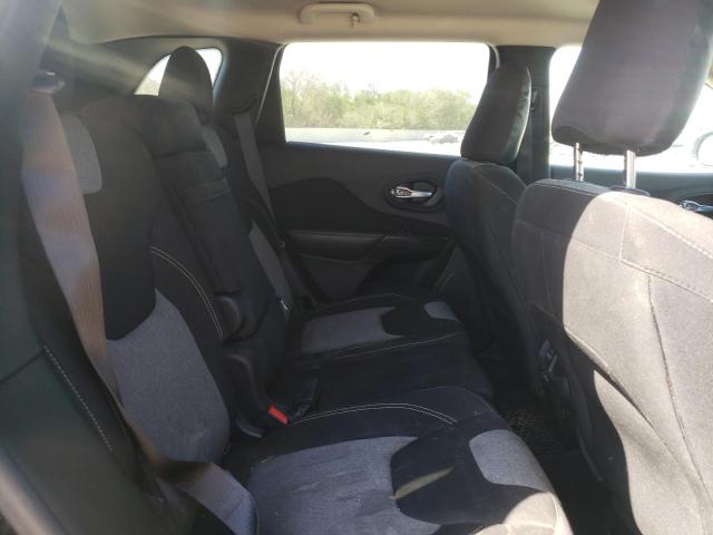 1C4PJLCS9EW115548 Jeep Cherokee Latitude