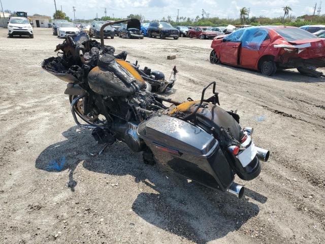2017 HARLEY-DAVIDSON FLTRXS ROA - 1HD1KTC14HB632180