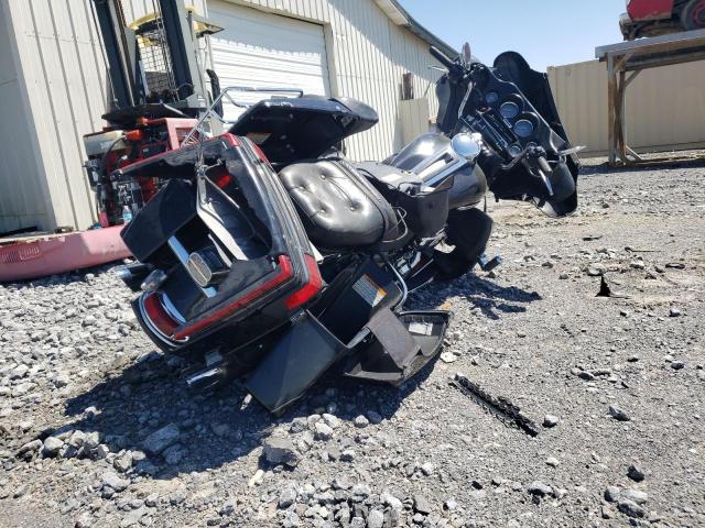 2011 HARLEY-DAVIDSON FLHTK - 1HD1KEM10BB632727