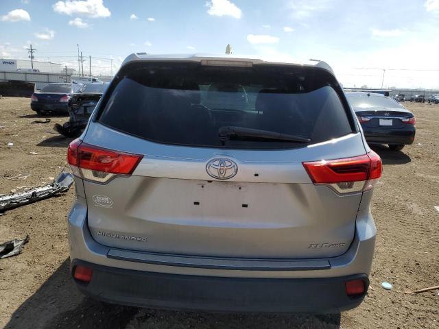 5TDJZRFH1KS949018 Toyota Highlander Se