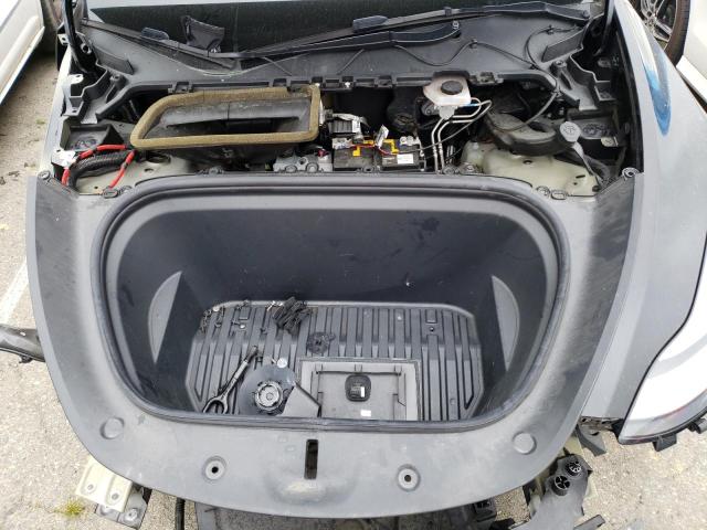 5YJYGDEE0MF093104 Tesla Model Y