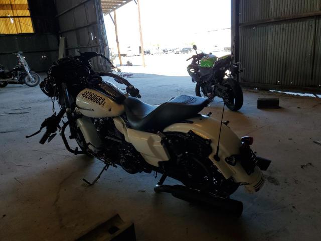2018 HARLEY-DAVIDSON FLTRXS ROA - 1HD1KTC11JB681570