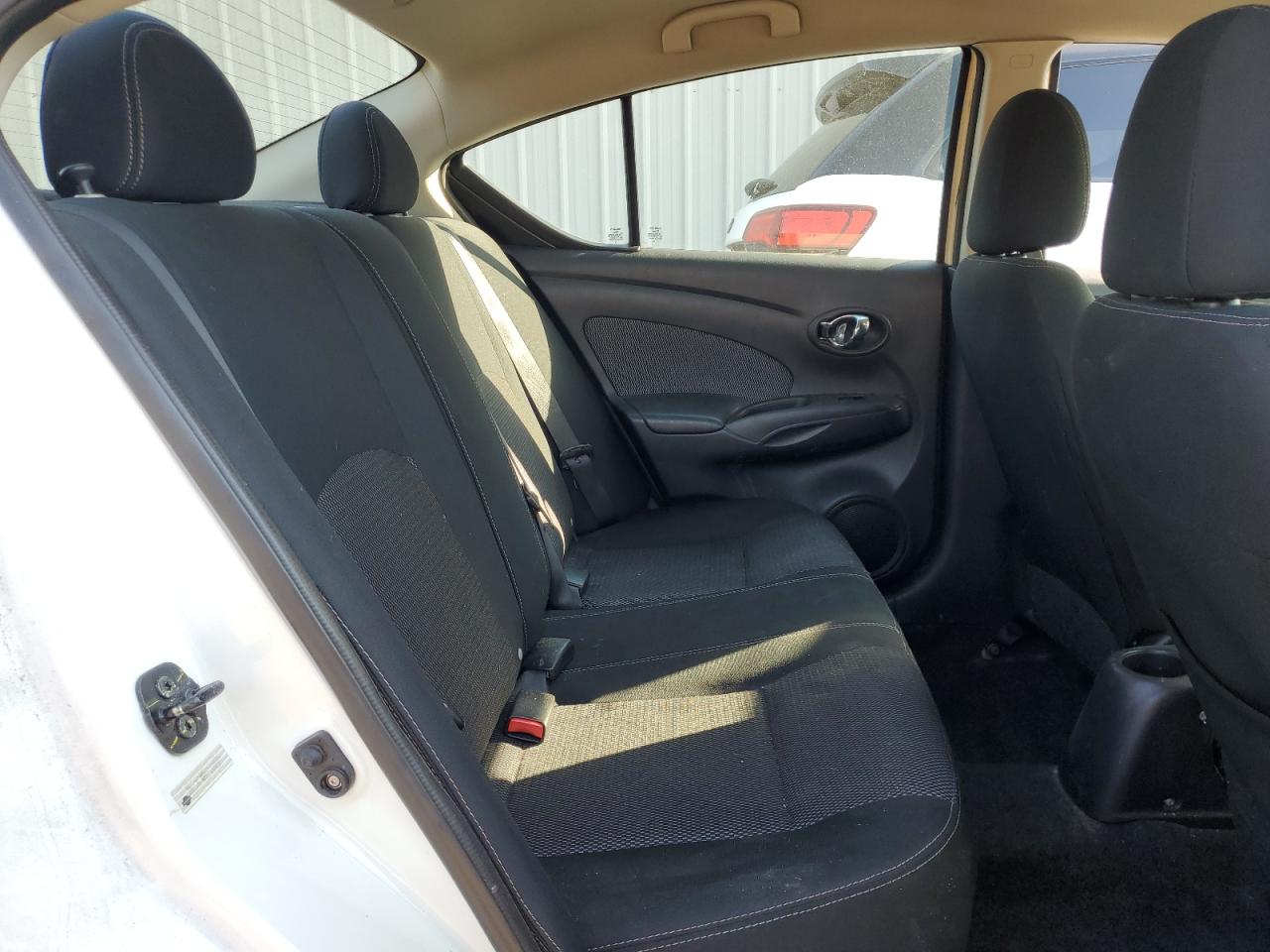 3N1CN7APXFL888371 2015 Nissan Versa S